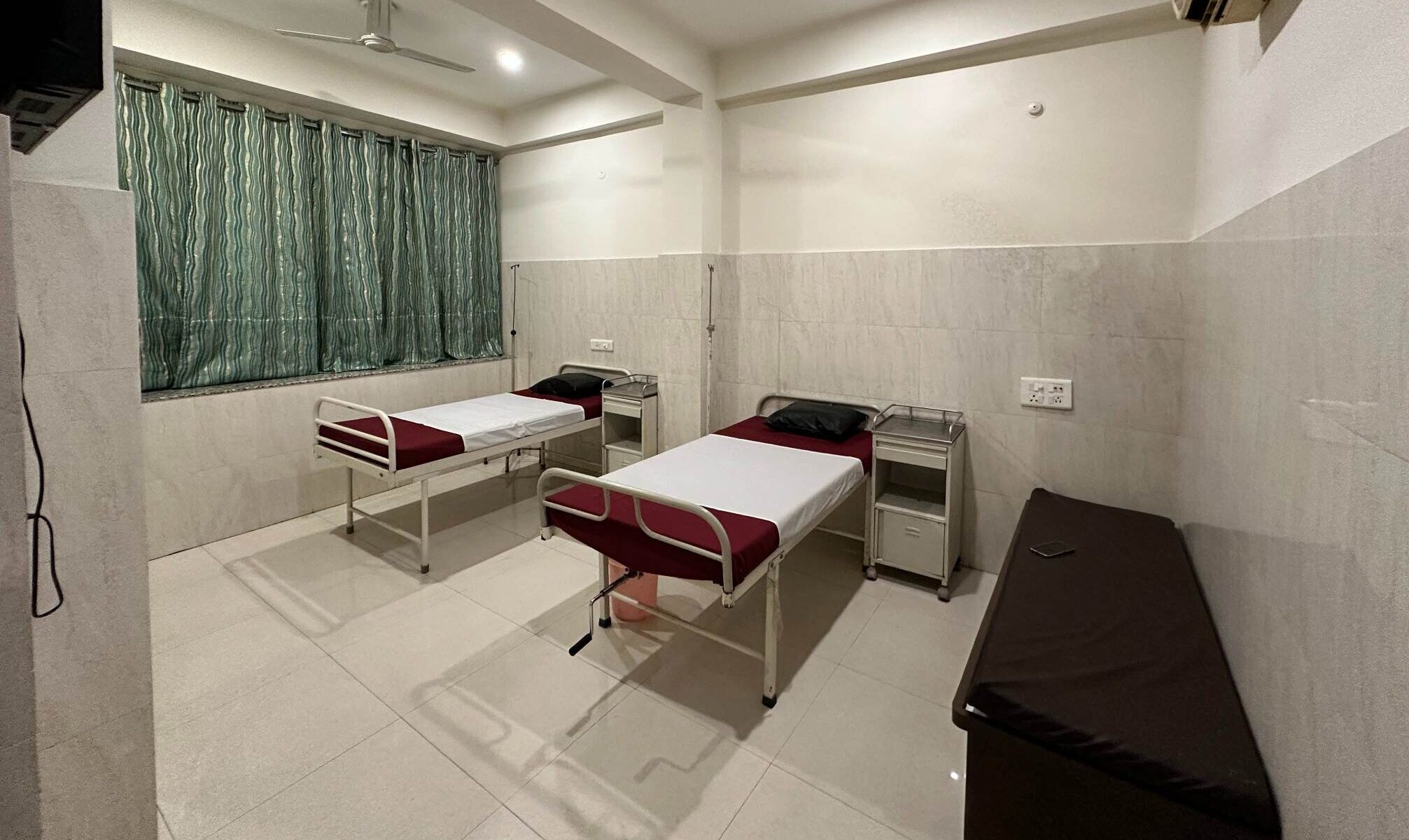 srijancarehospital_223